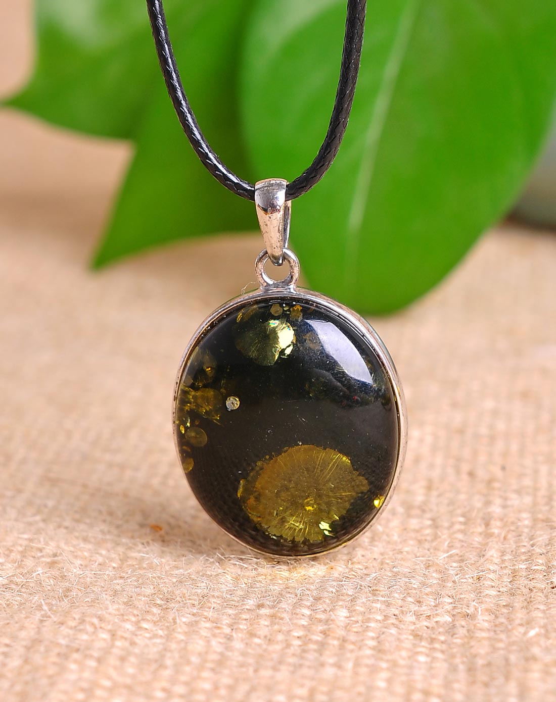 昊天琥珀饰品专场-大富大贵镶嵌绿珀吊坠附证书