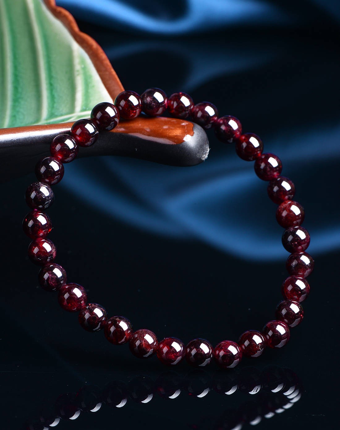 3a养颜石榴石单圈手链附证书