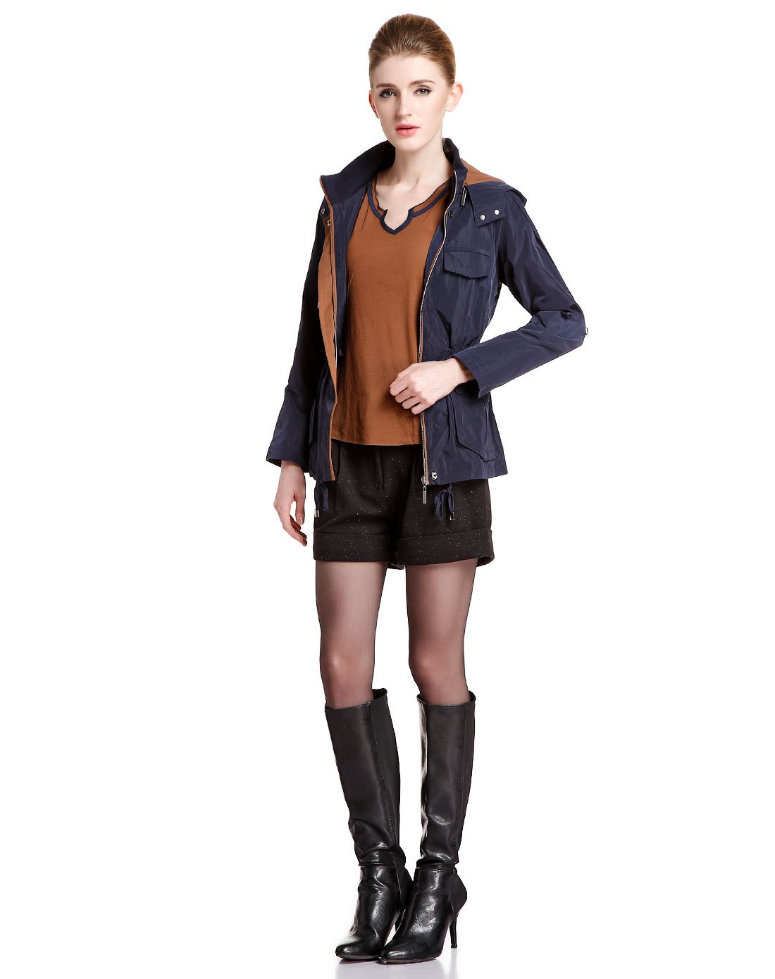 丹尼爱特daniel hechter女装专场 深蓝色连帽时尚大方长袖风衣