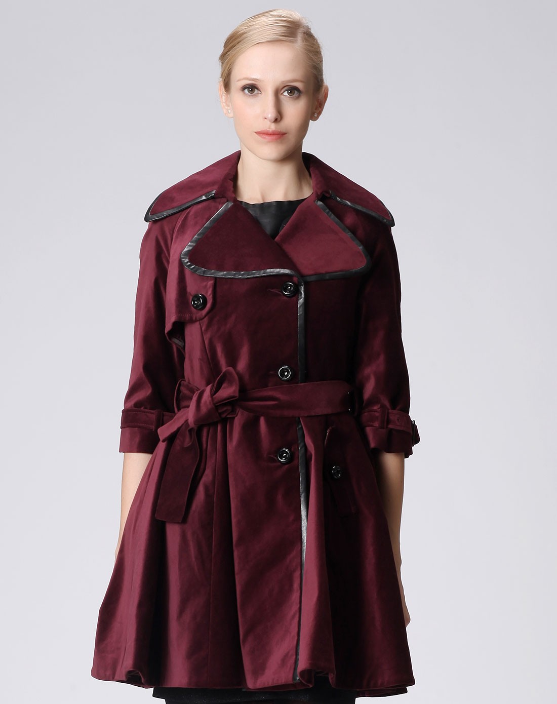 紫罗兰色高贵复古外套