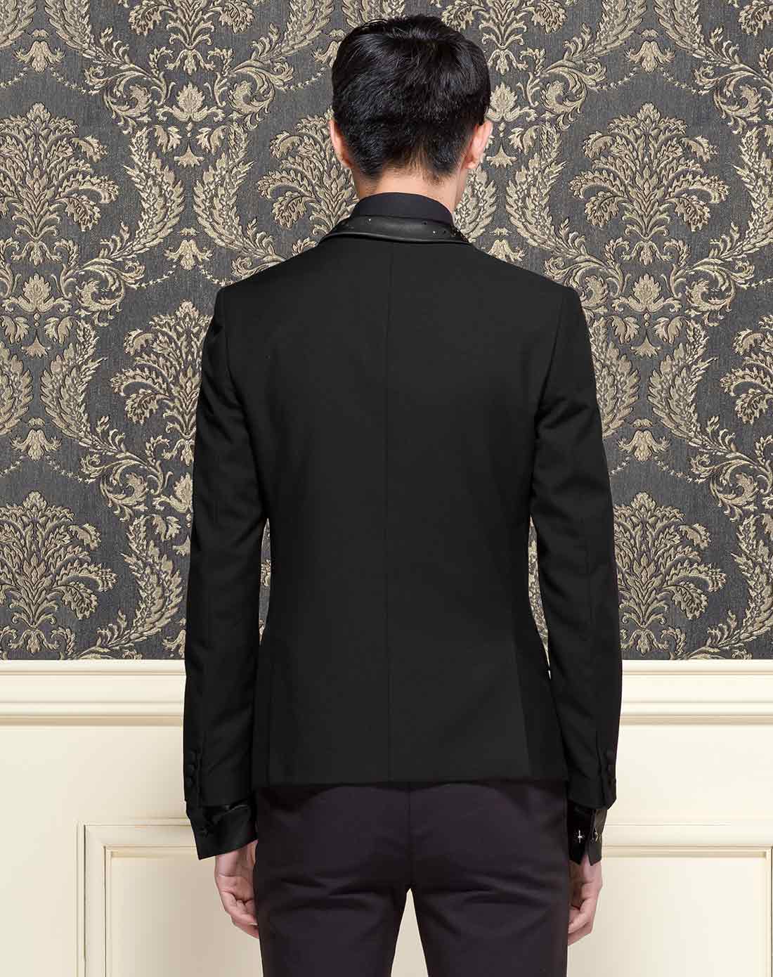男装黑色休闲施华洛世奇西服