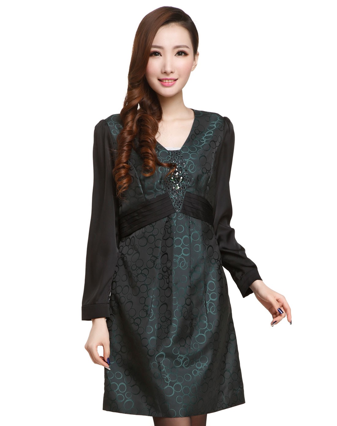 依瑶elina crateur女装专场-百褶下摆钉珠绿黑色长袖连衣裙