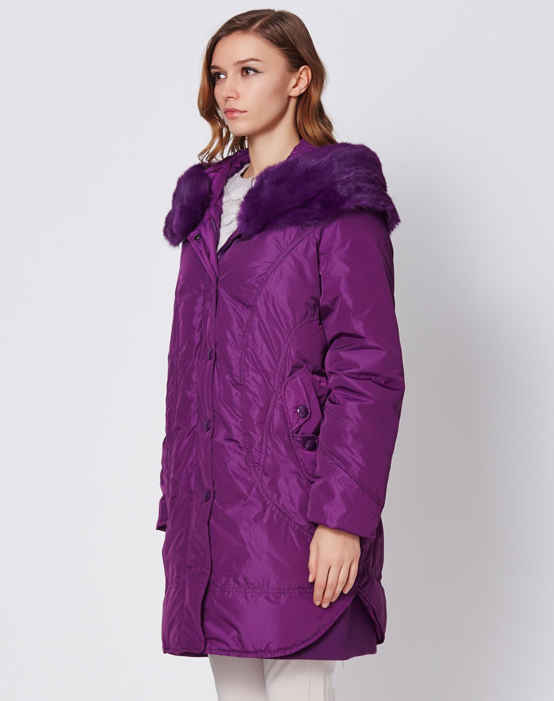 紫色长款羽绒服