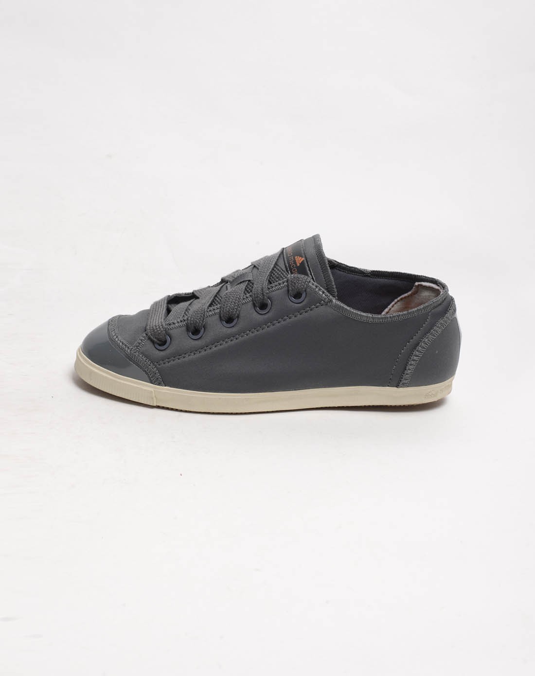 阿迪达斯 女款深灰色stella训练鞋