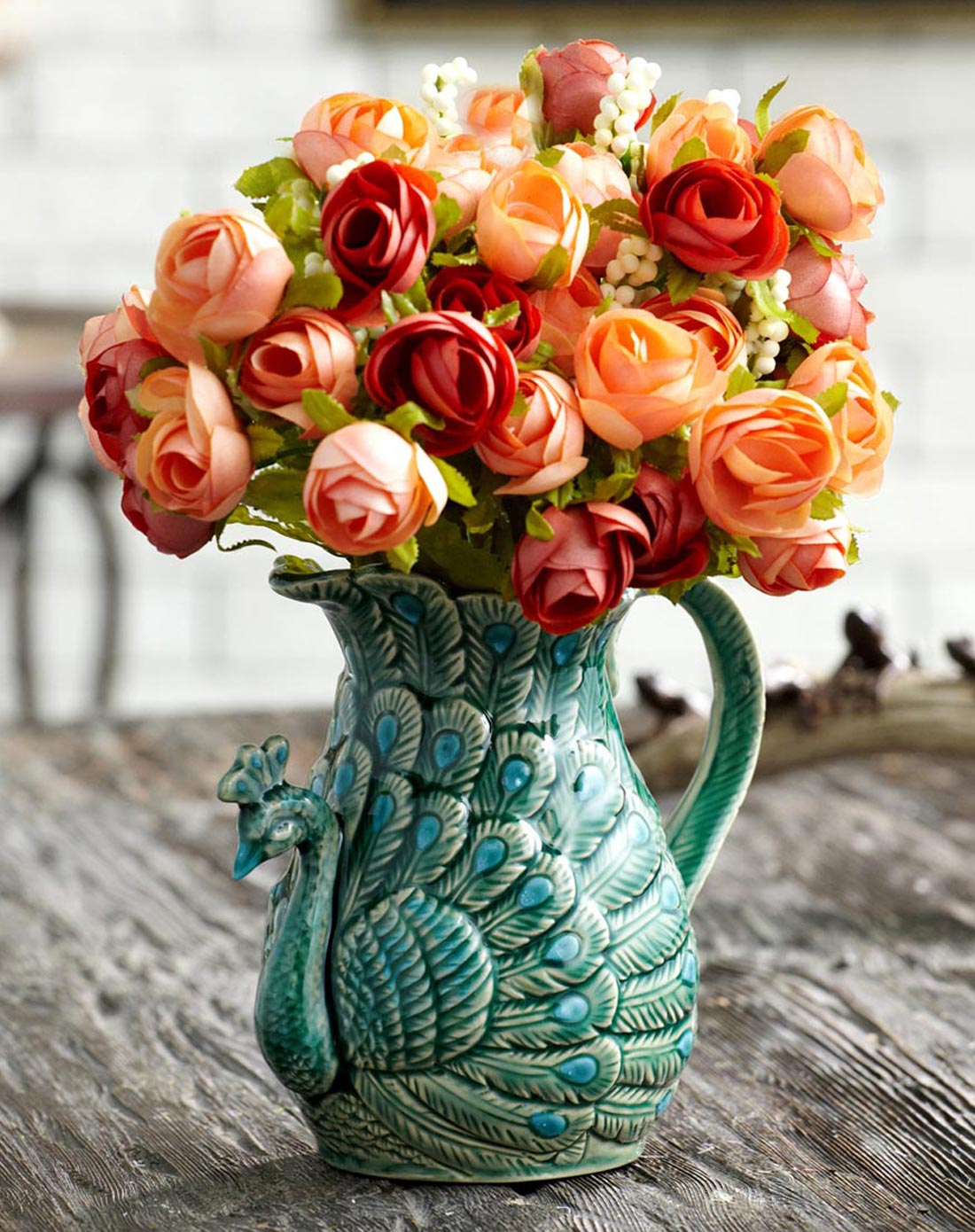 18*16cm欧式陶瓷浮雕带柄手绘艺术花瓶