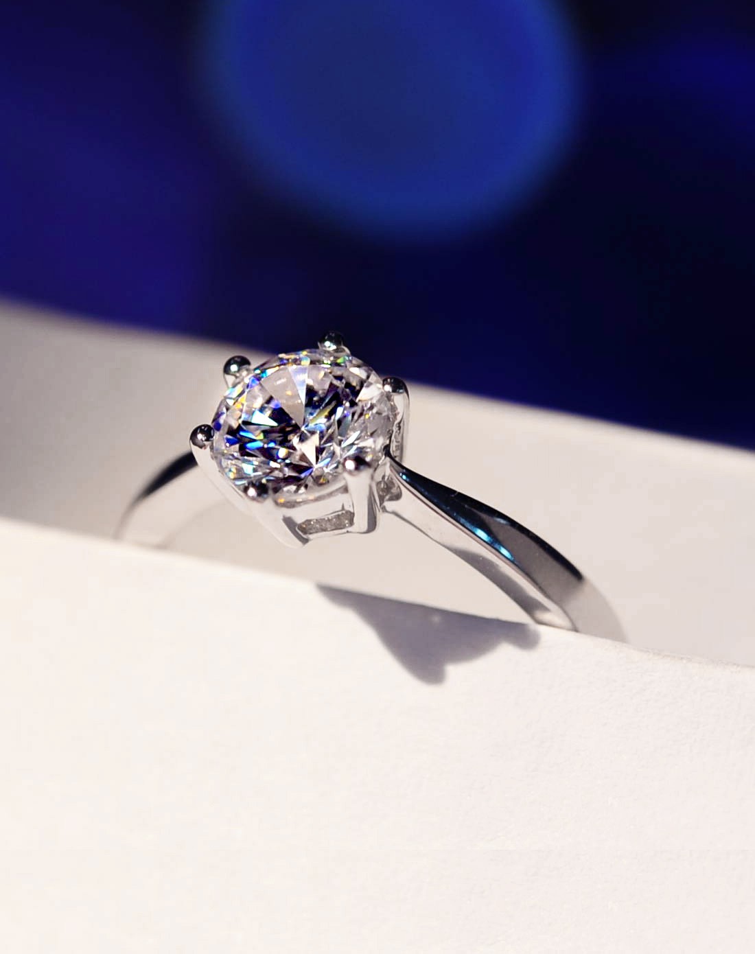 925银韩版时尚施华洛世奇锆石单钻戒指