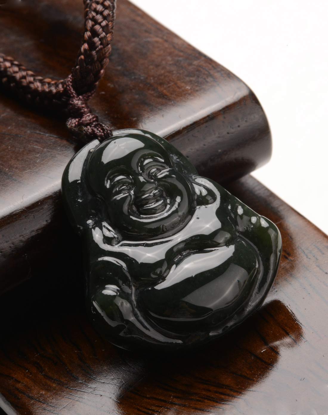 天然和田墨玉佛吊坠(国家权威证书)