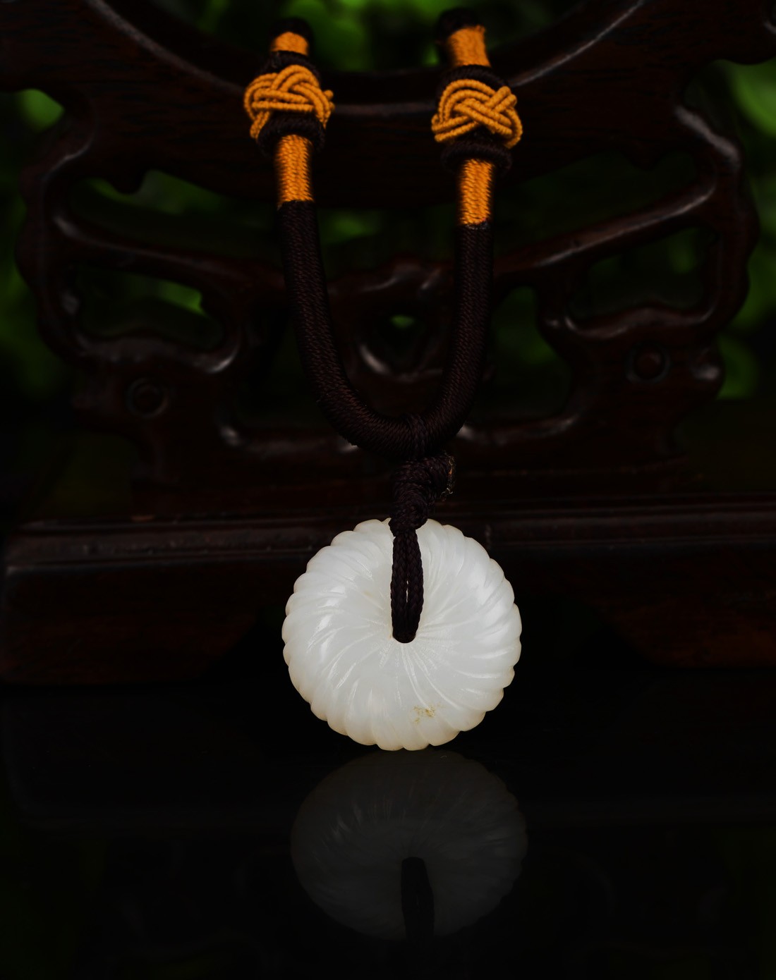 天然和田玉时来运转平安扣吊坠(国家权威证书)