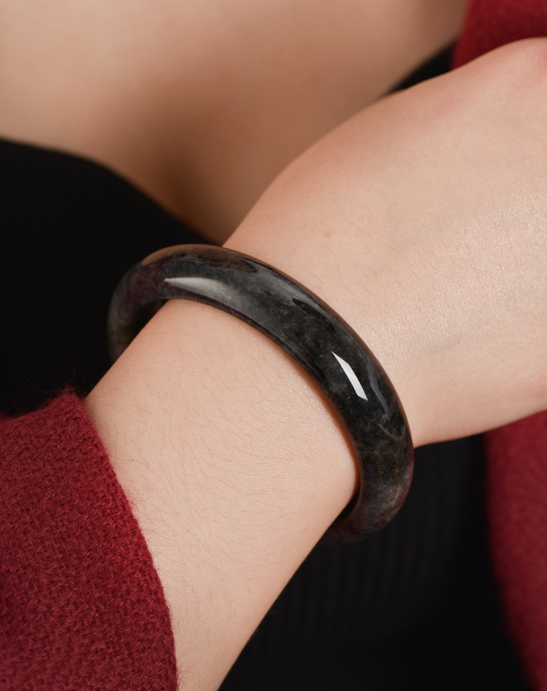 中号天然a货翡翠墨翠手镯(国家权威证书)