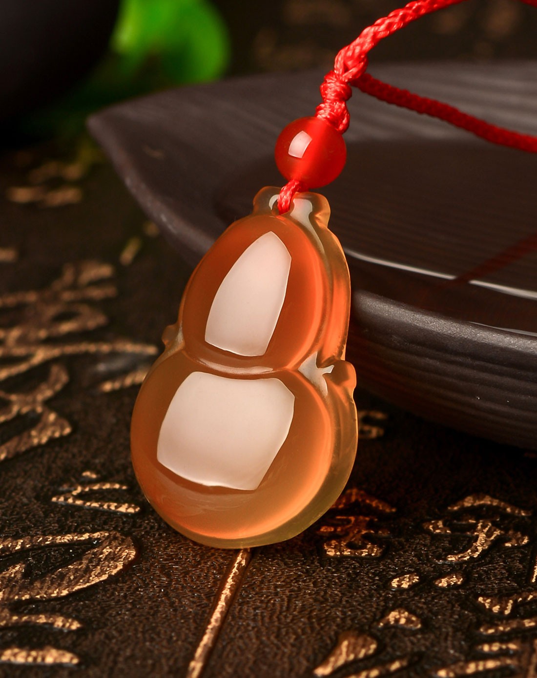 收财葫芦玛瑙吊坠