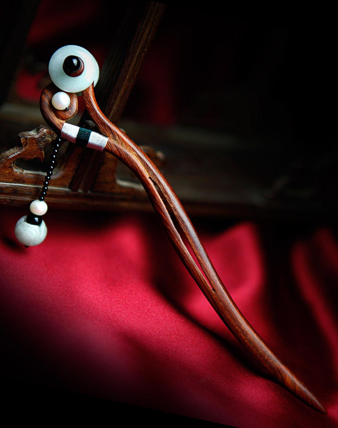 凤凰涅磐饰品专场 红檀木平安玉步摇发簪