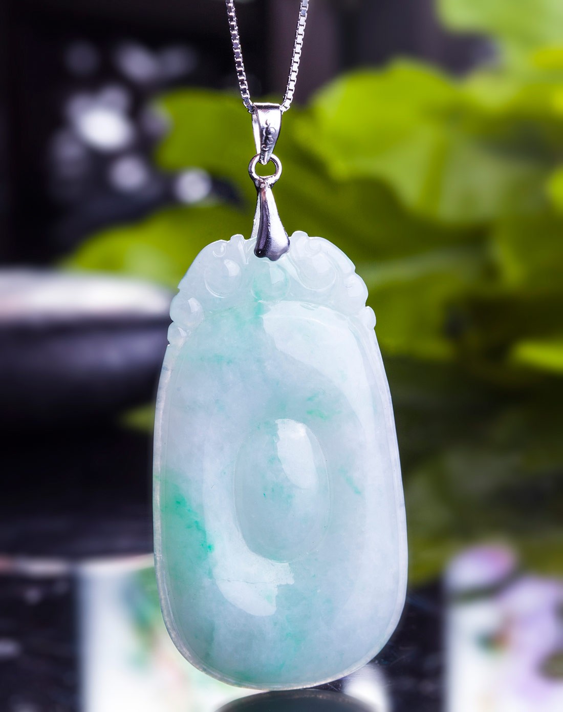 糯种飘阳绿福在眼前 天然a货翡翠挂件(附国检证书)