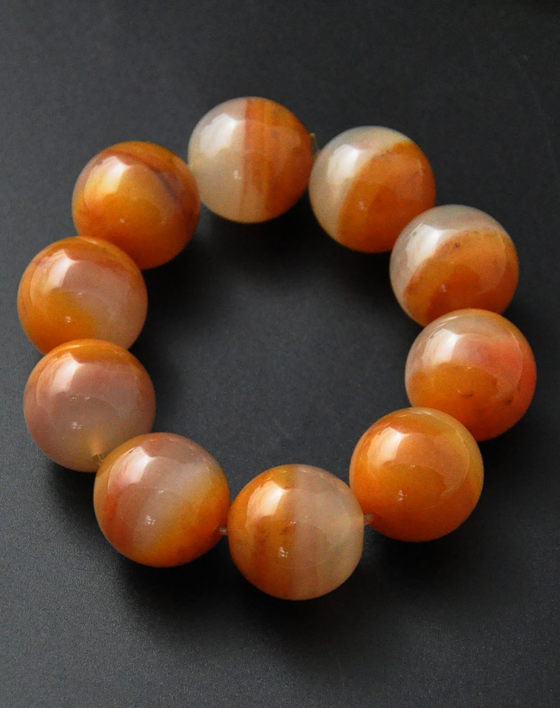 霸气豪情mm黄龙玉手串