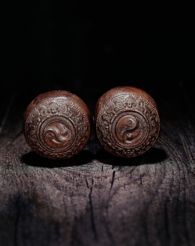 皮黑木扭转乾坤保健球一对