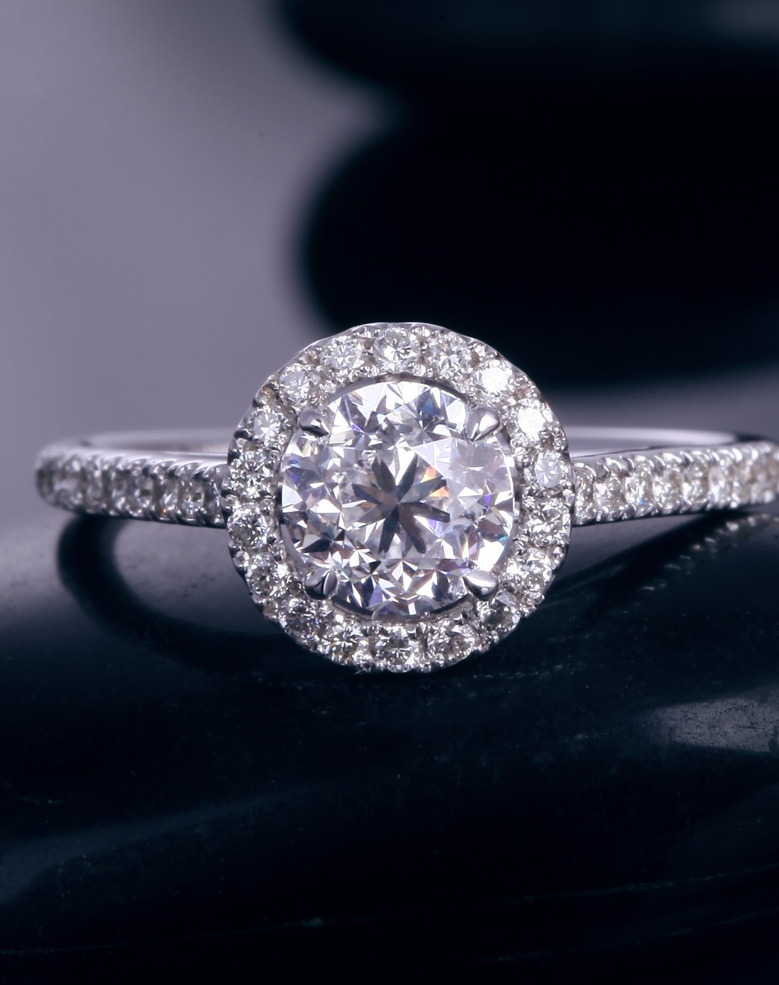 60分华贵群镶18k金钻石女戒-星际之恋