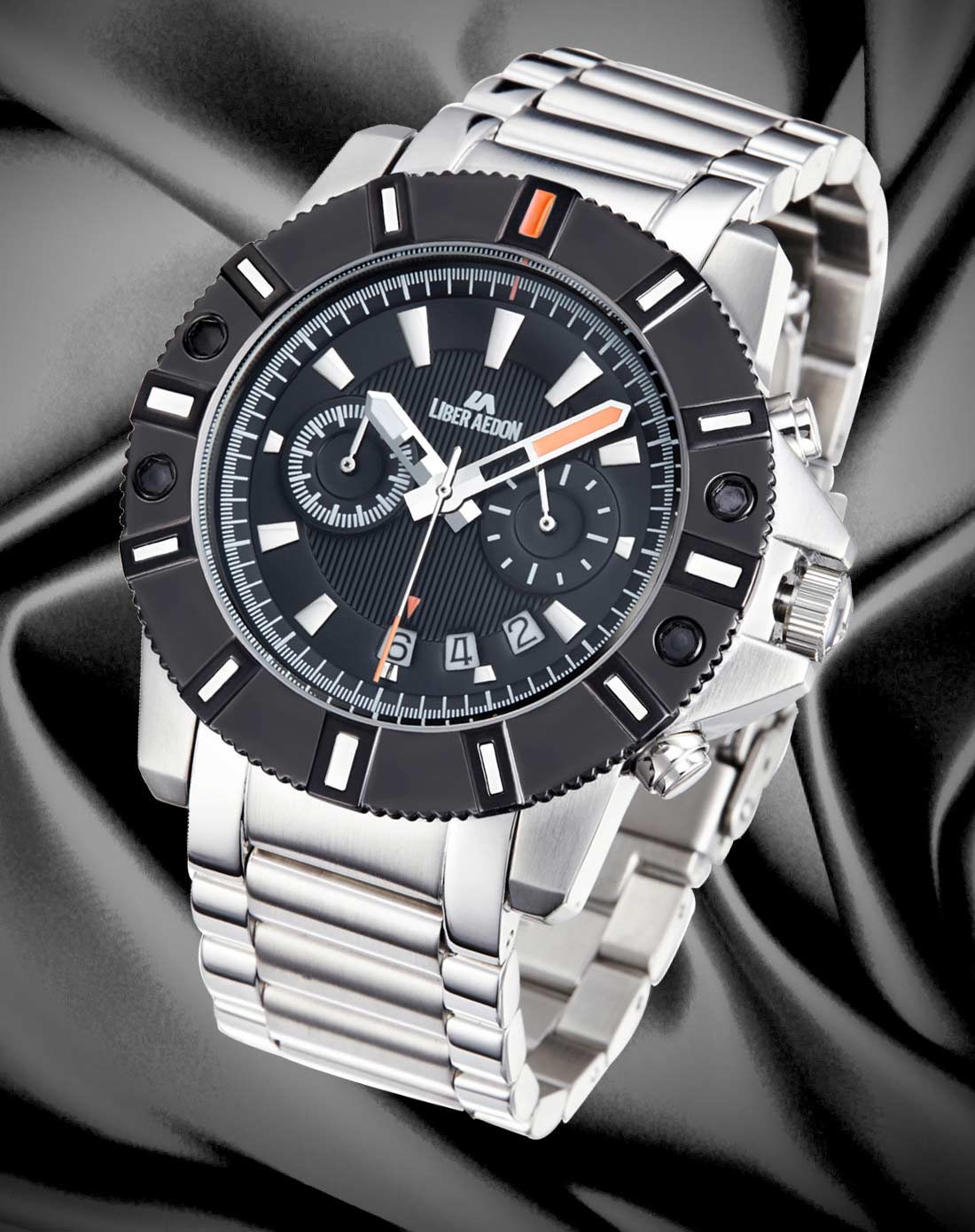 励柏艾顿liber aedon手表专场 > 乔治巴顿系列黑盘银带多功能全钢运动