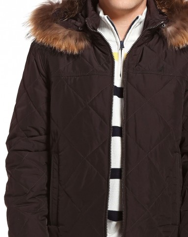 黑咖啡色休闲连帽简洁拉链长袖棉服