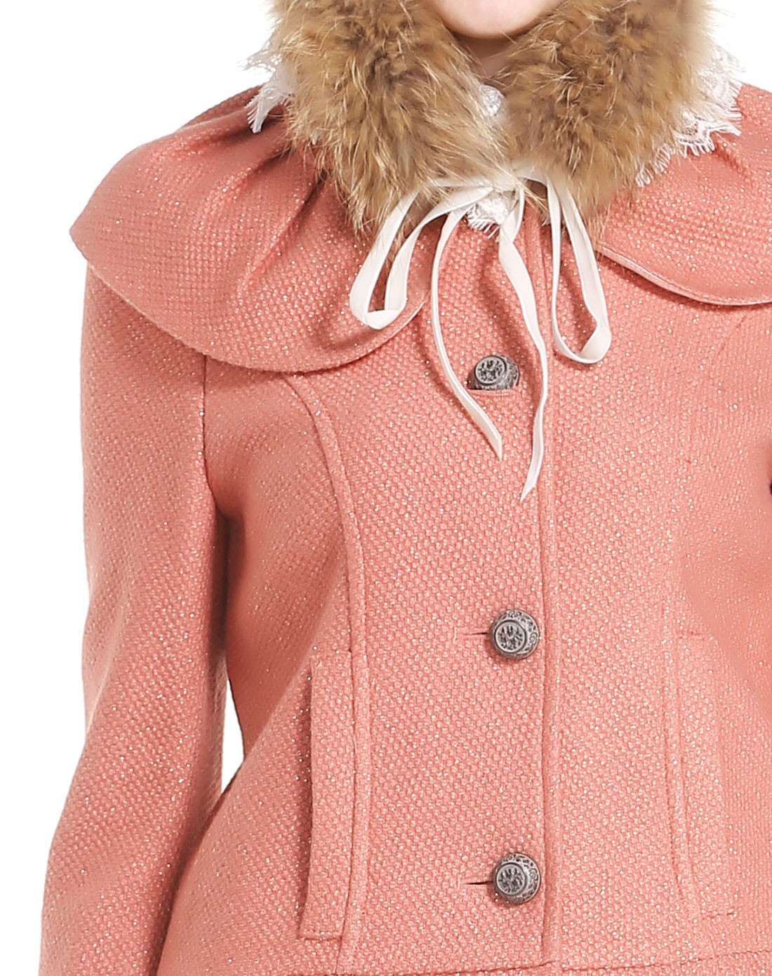 暗粉色翻领淑女长袖大衣