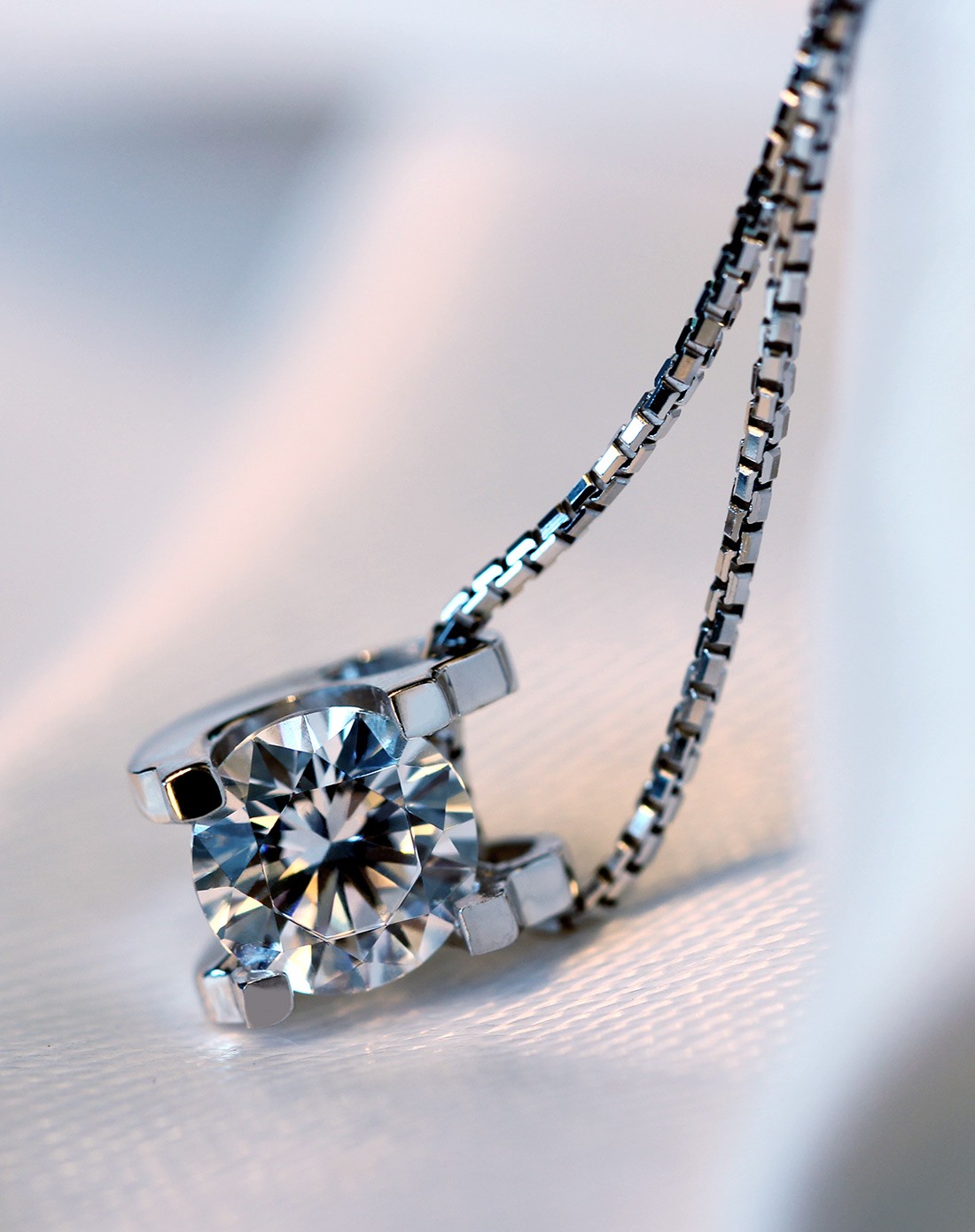 施华洛世奇锆石送礼时尚百搭超闪白色项链