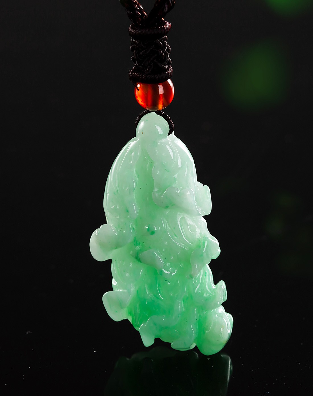精雕天然a货翡翠豆种翠绿白菜吊坠