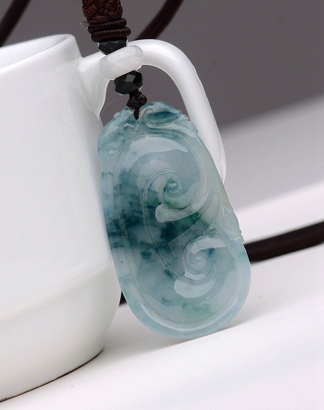 a货翡翠冰糯种飘蓝花事事如意吊坠