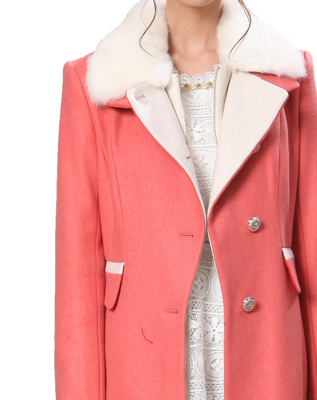 桃红色长袖外套