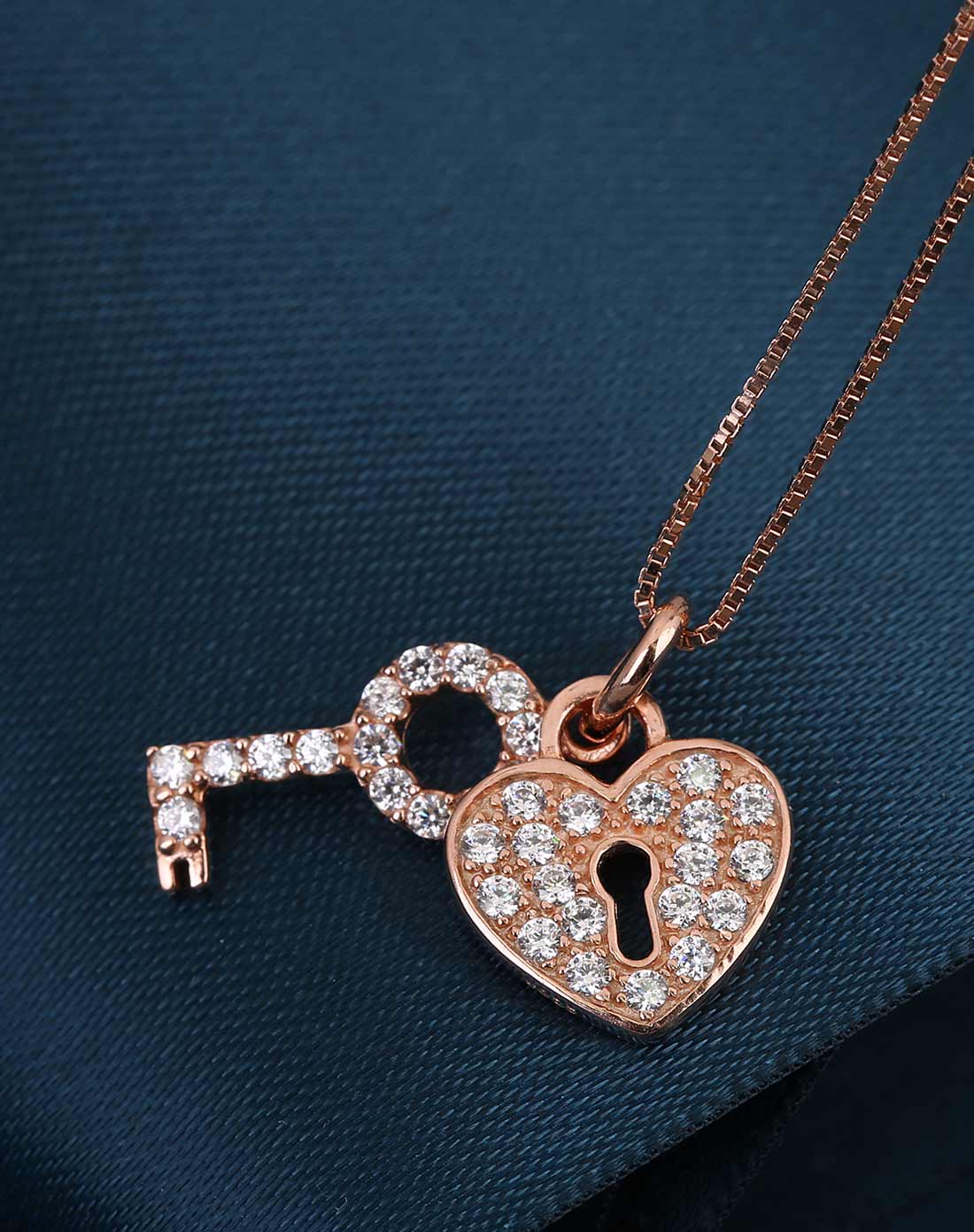 s925银镀玫瑰金情人节开启心锁镶钻别致项链