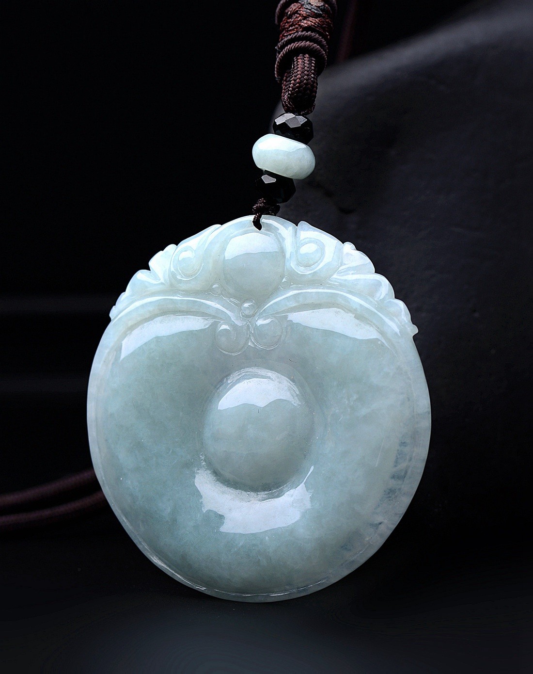 a货翡翠糯种浅绿福在眼前怀古吊坠