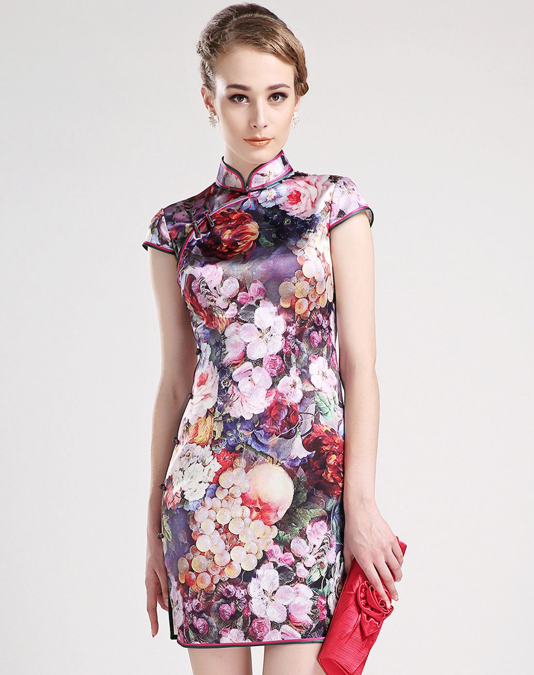 女款紫红色碎花盘扣手工制作真丝短袖旗袍