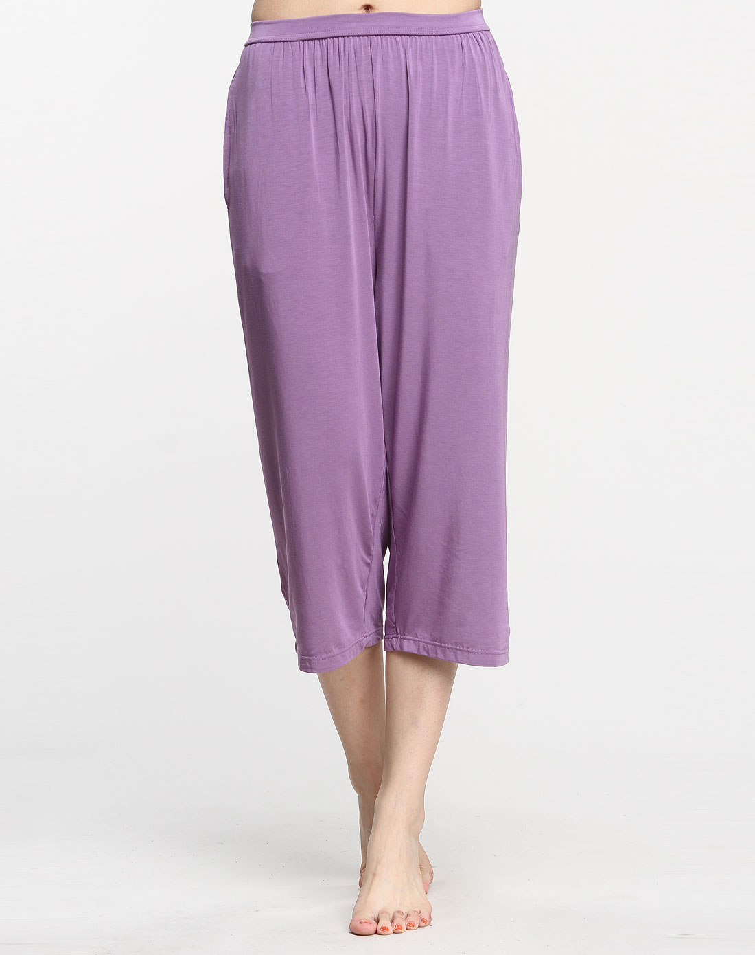 浅灰紫色时尚超细木代尔七分裤