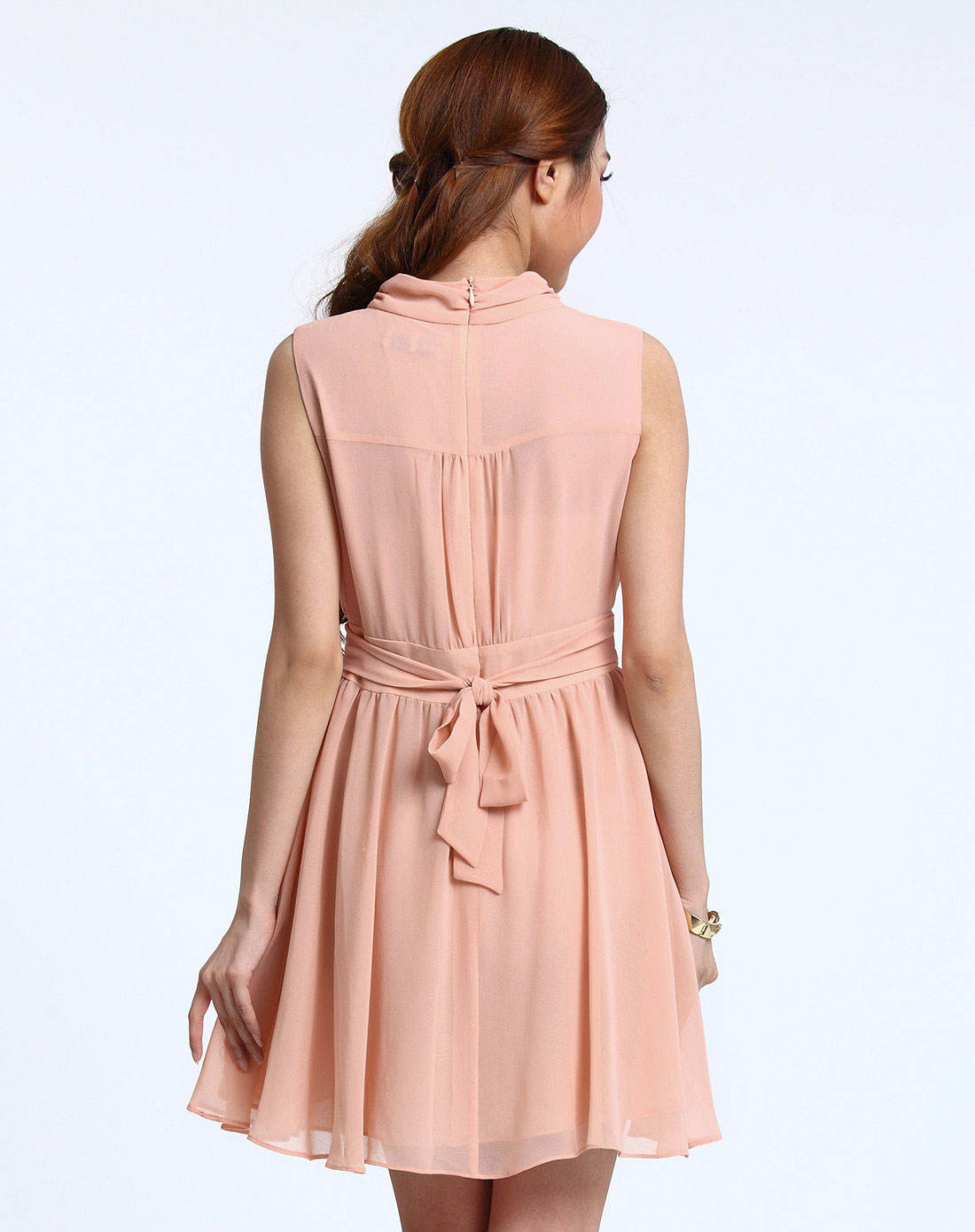 肉粉色修身褶皱雪纺连衣裙