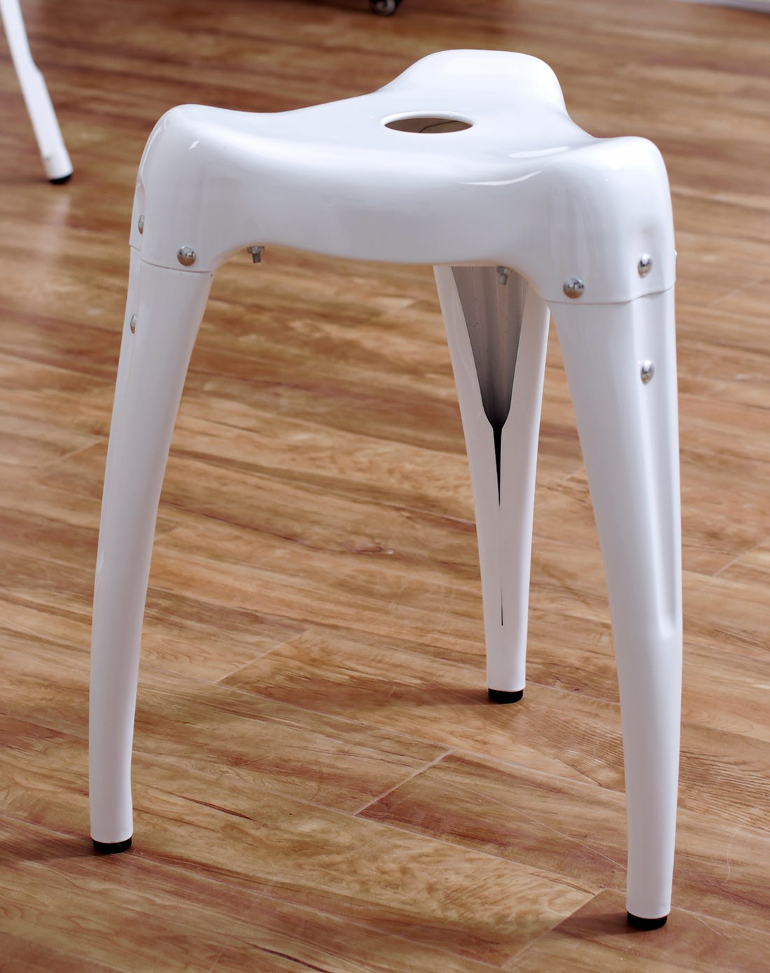 白色坚固加厚牙齿造型三角凳(超强承重200kg)