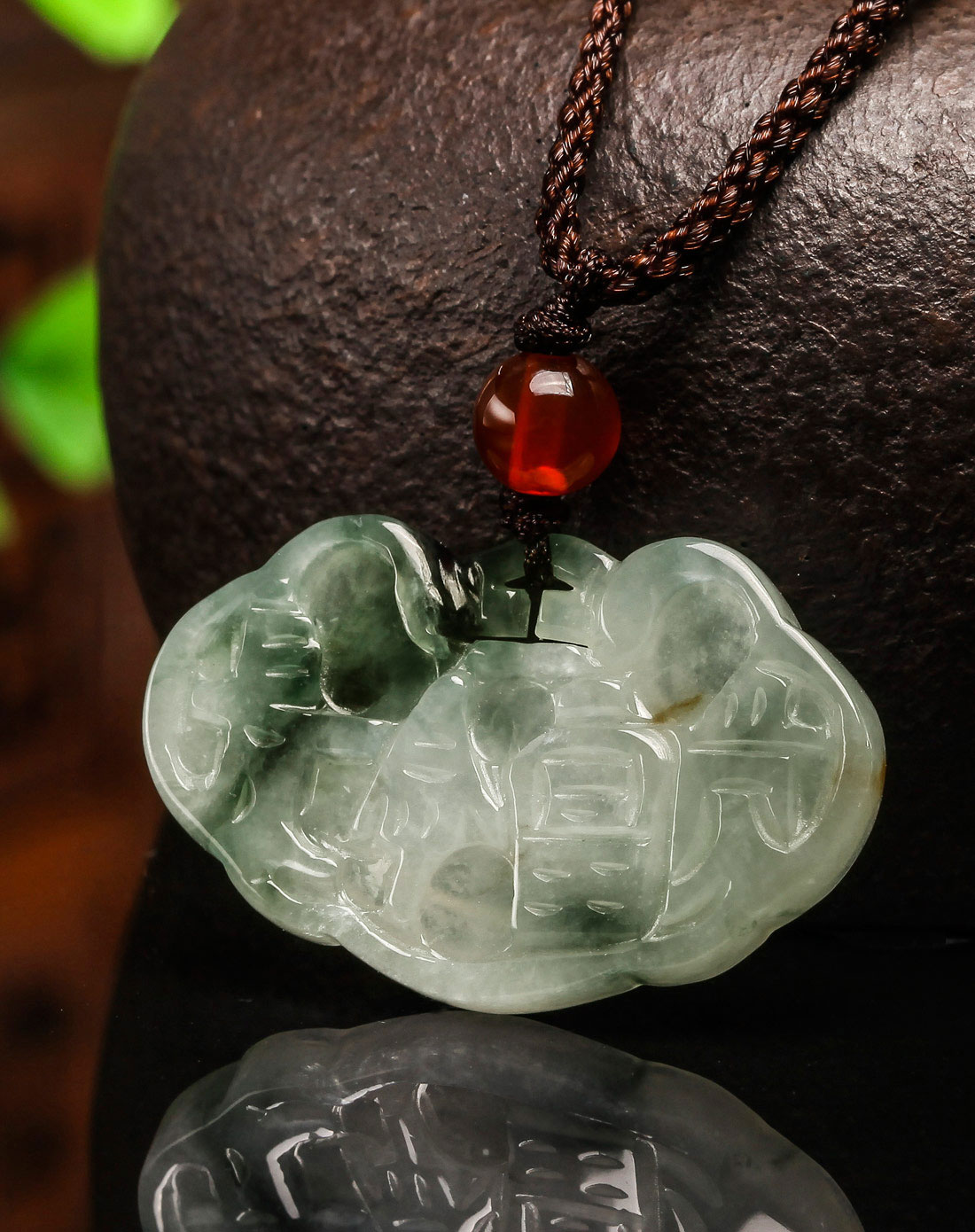 莹润冰种飘花富贵长命锁天然翡翠挂件(附国检证书)