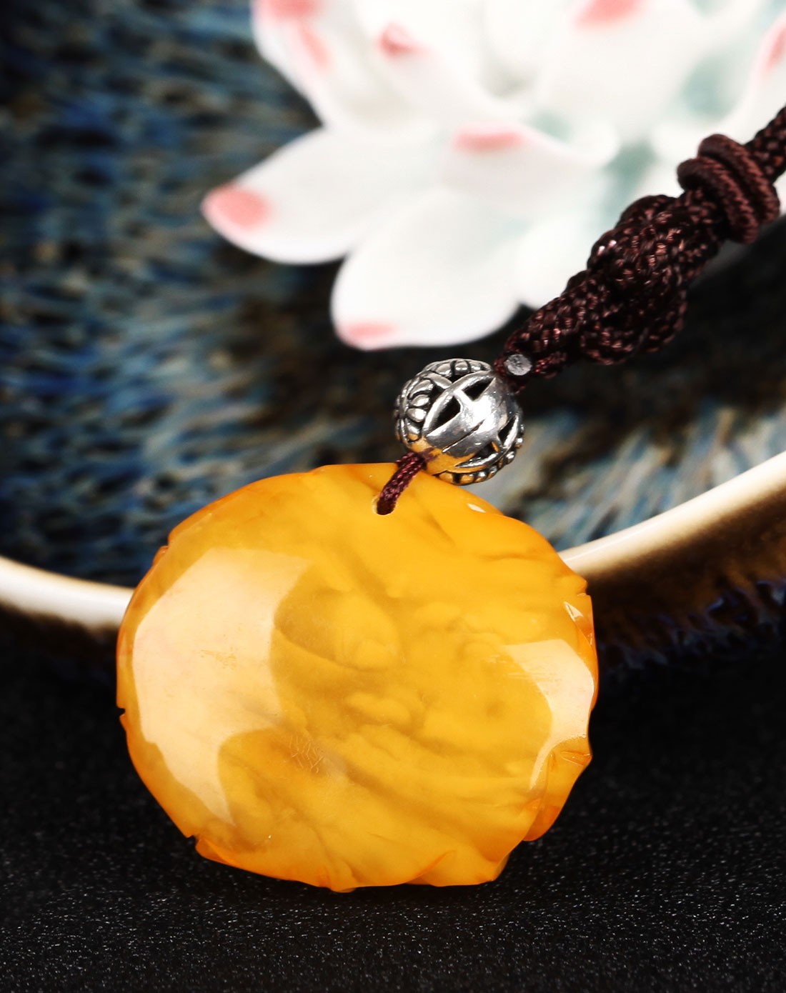 老蜜蜡金绞蜜半蜜半珀牡丹吊坠