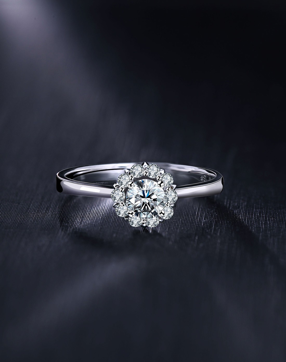 真爱一生-极致尊享1.5克拉效果钻石女戒