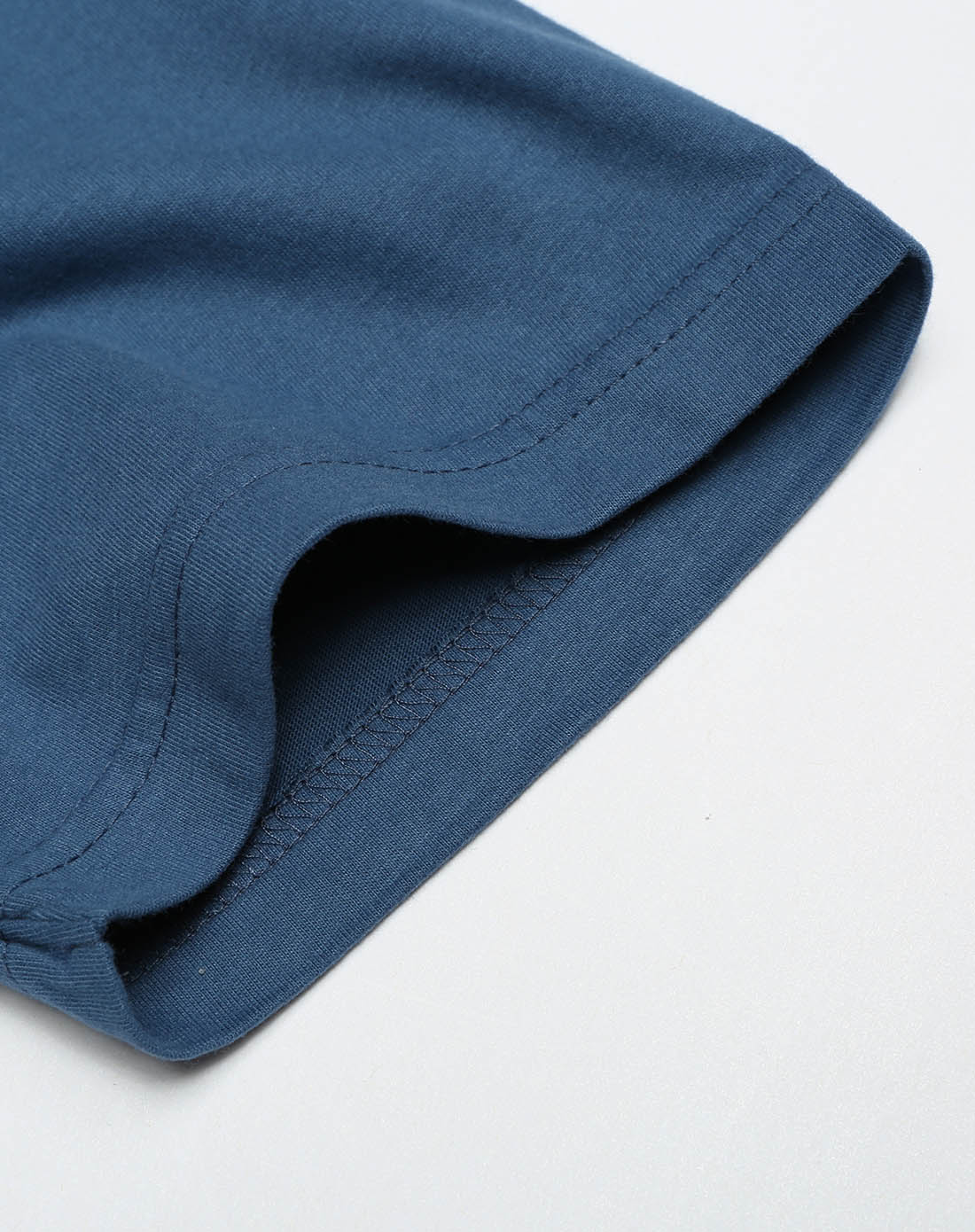 男大童靛青蓝短t