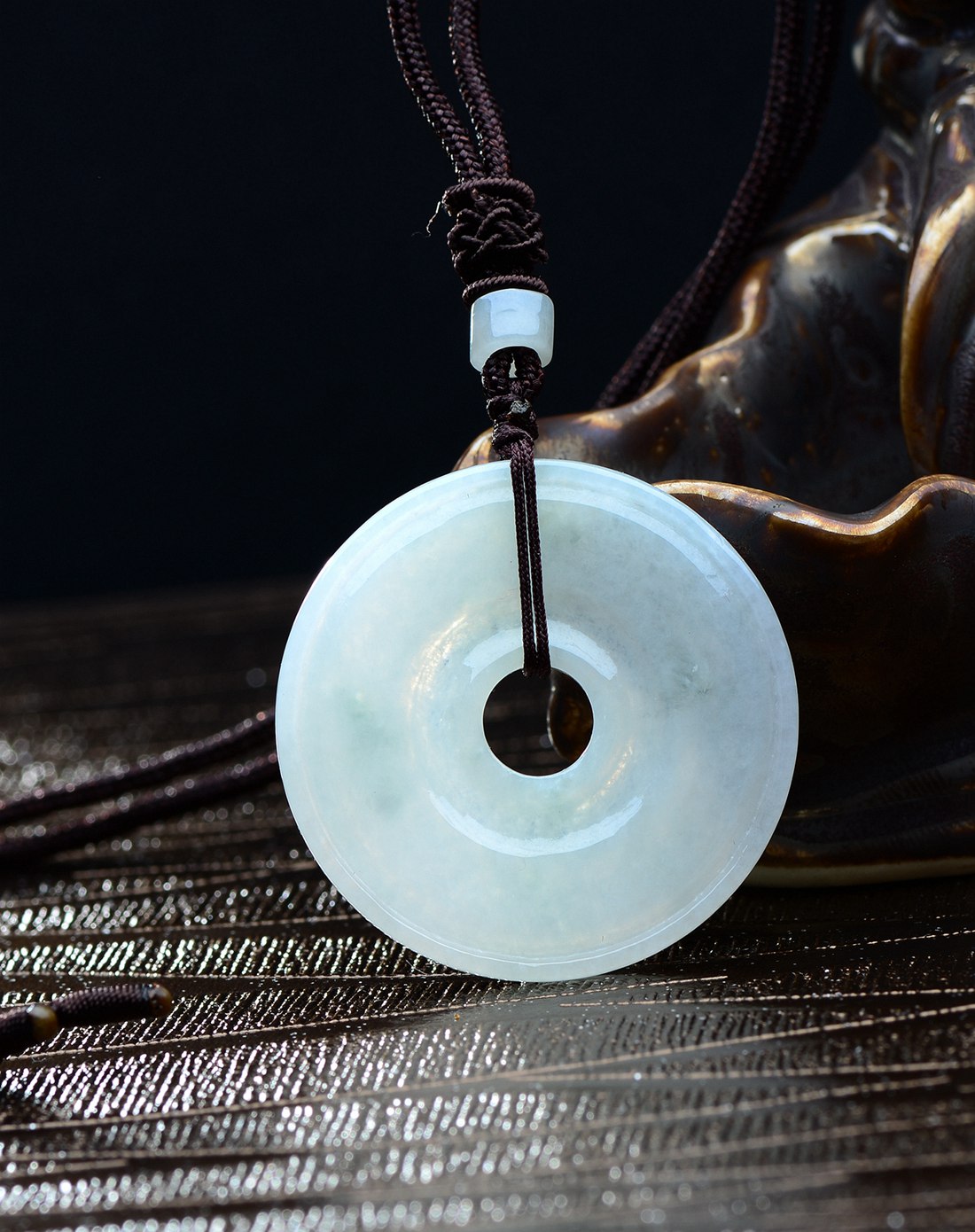 精雕细腻糯种平安扣天然a货翡翠吊坠