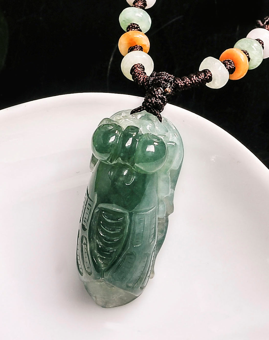 油青满色知了 天然a货翡翠挂件(附国检证书)