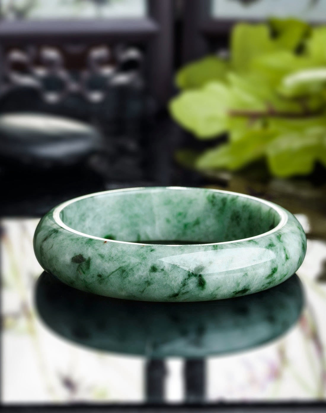 56#豆种飘花天然a货翡翠圆镯(附国检证书)