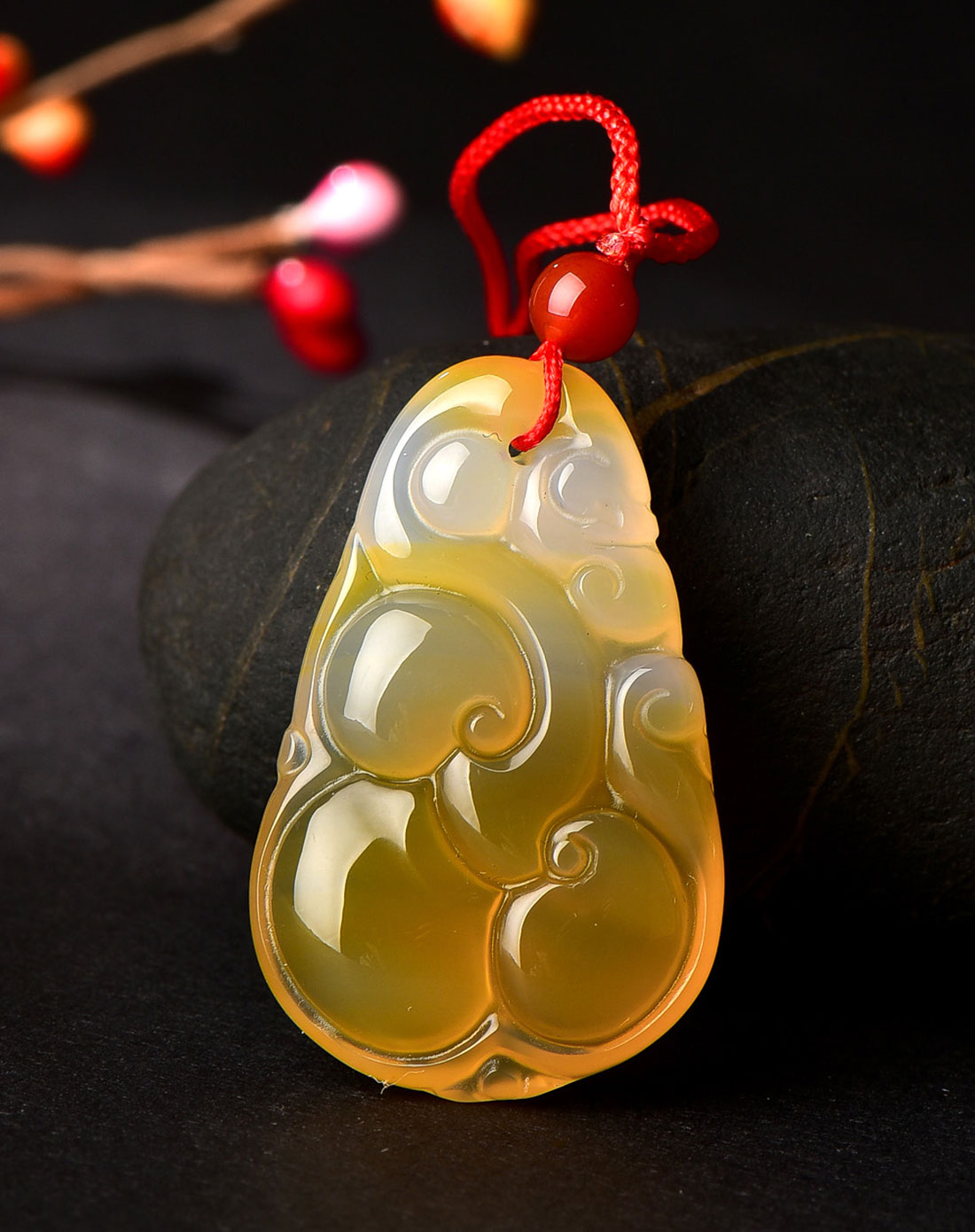 如意吉祥冰彩玉髓吊坠