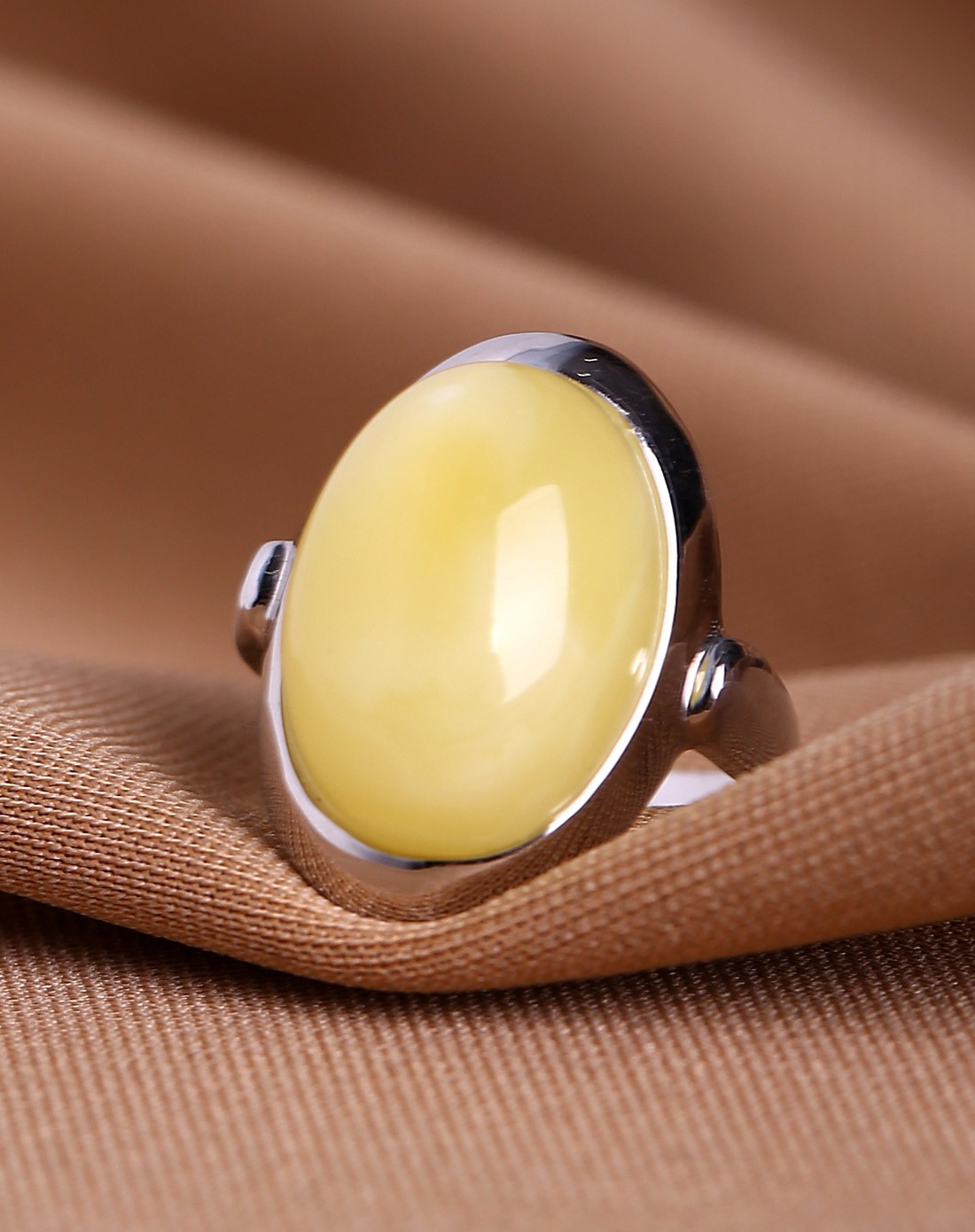 圆满人生天然蜜蜡戒指附证书