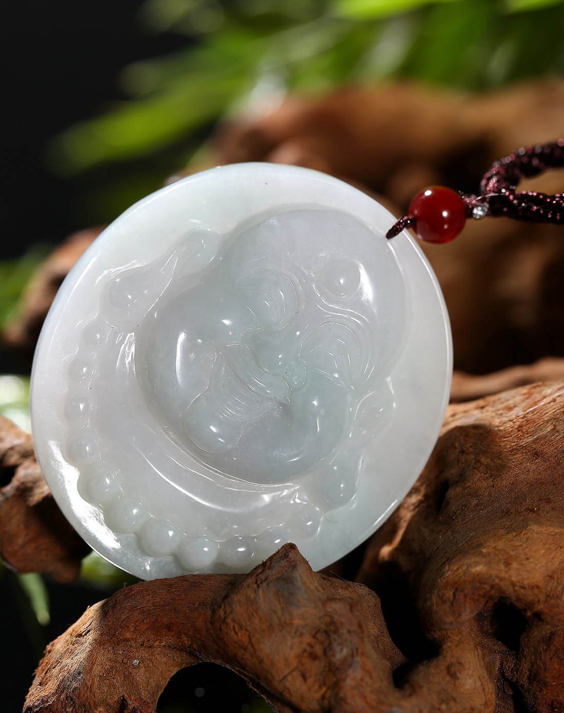 超厚重佛头翡翠吊坠附证书