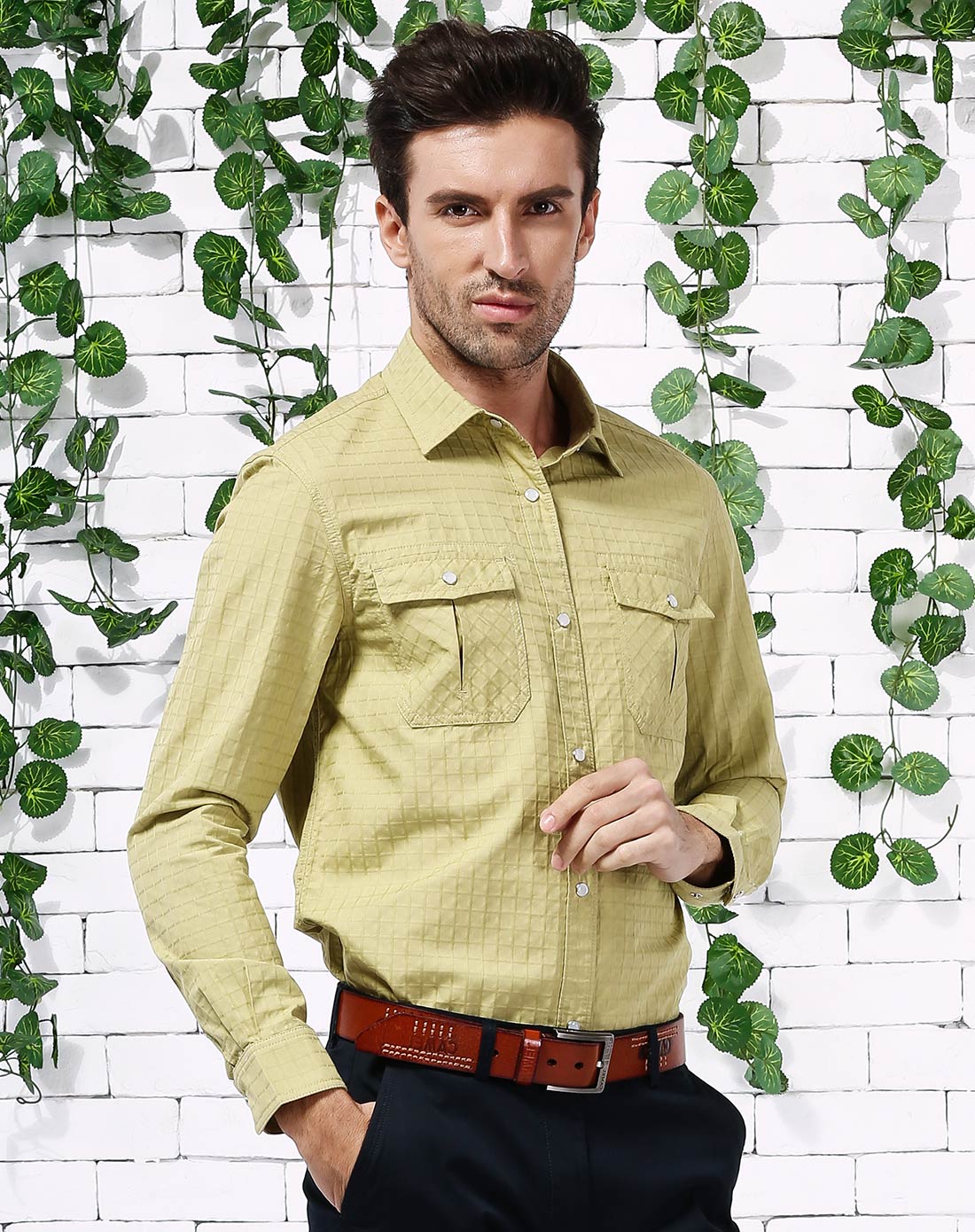 男款黄绿色长袖衬衫 尖领美式休闲