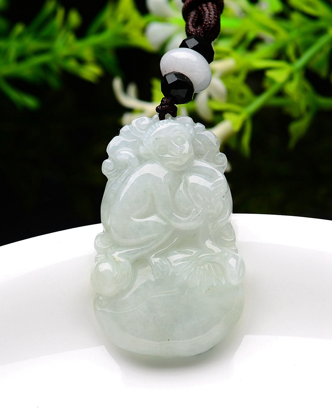 a货翡翠豆种十二生肖-猴吊坠