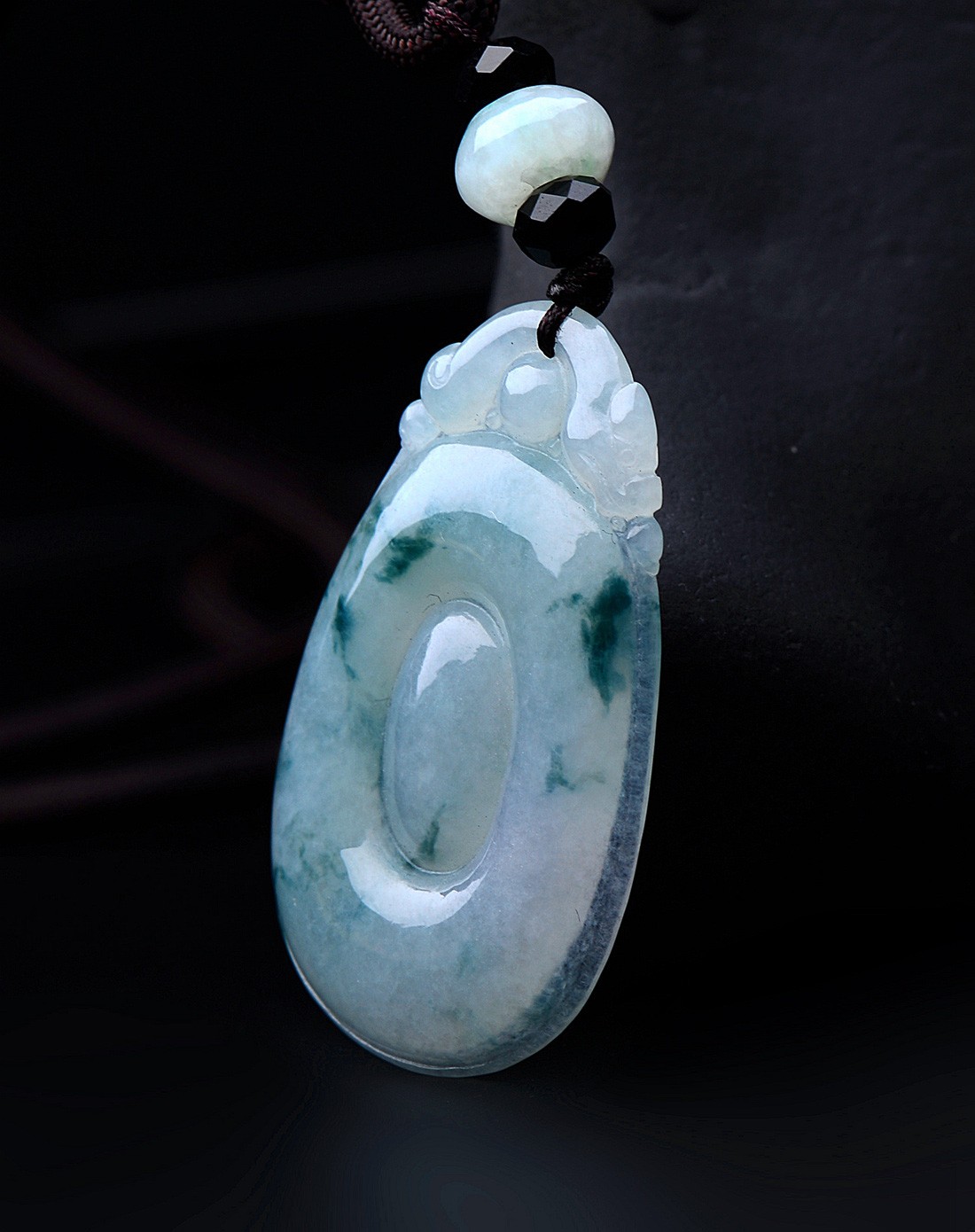 a货翡翠冰糯种飘蓝花福在眼前吊坠