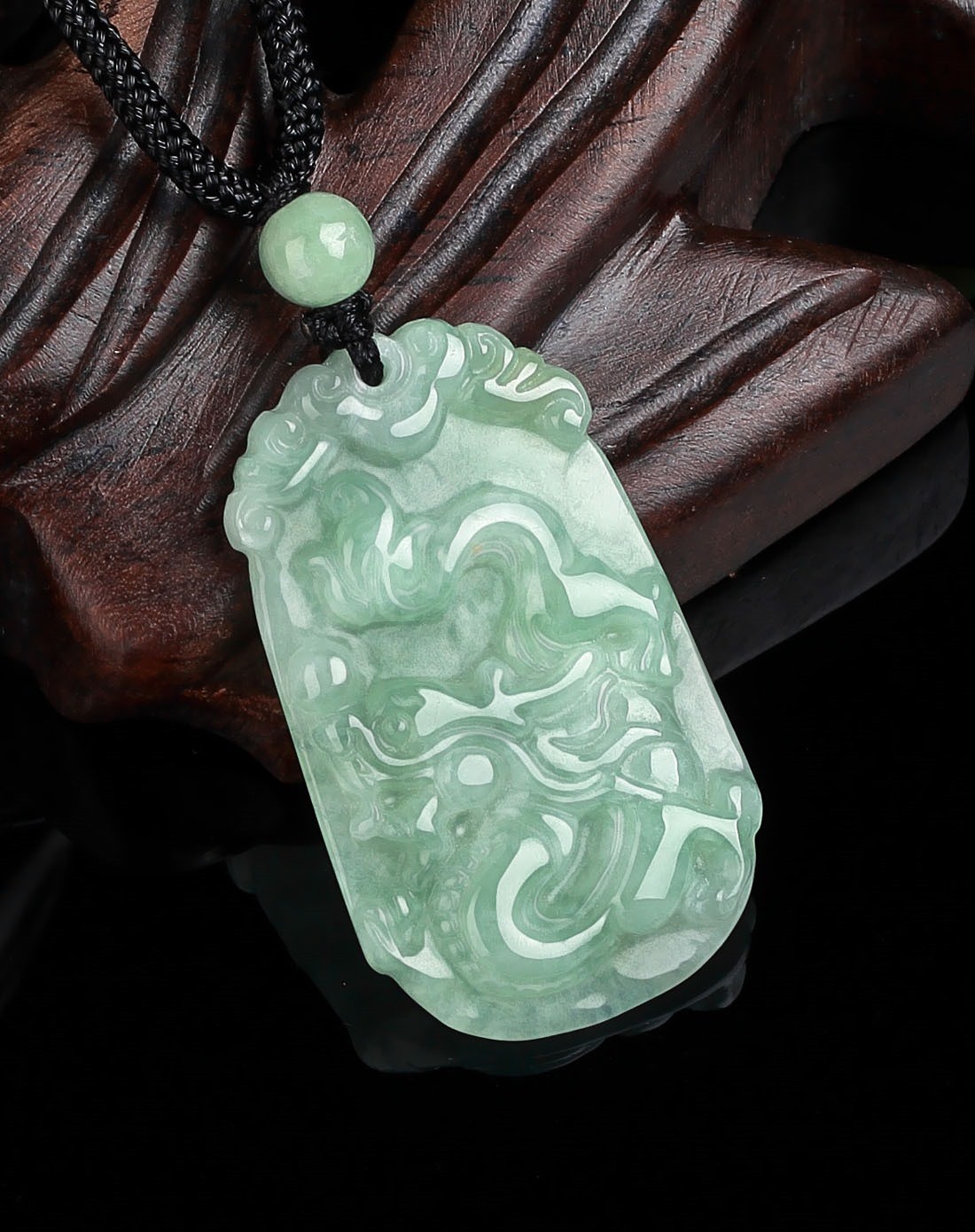 天然a货翡翠十二生肖-龙吊坠(附权威鉴定证书)