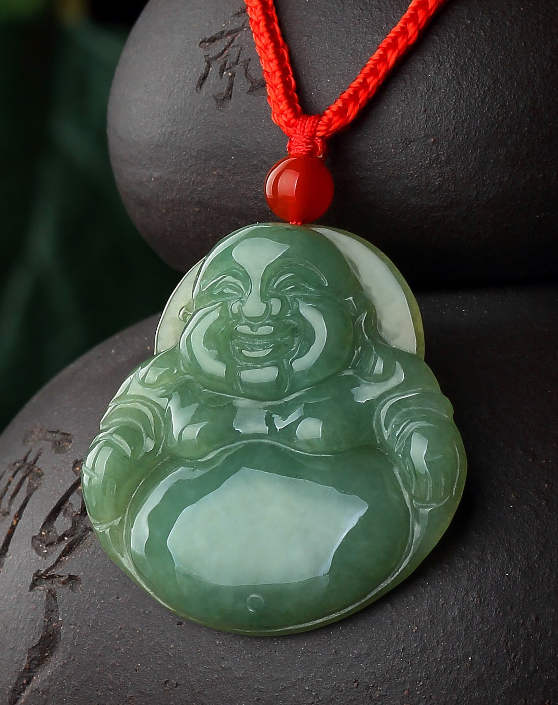 天然a货翡翠超细腻冰种油青绿底开心佛公吊坠(附权威鉴定证书)