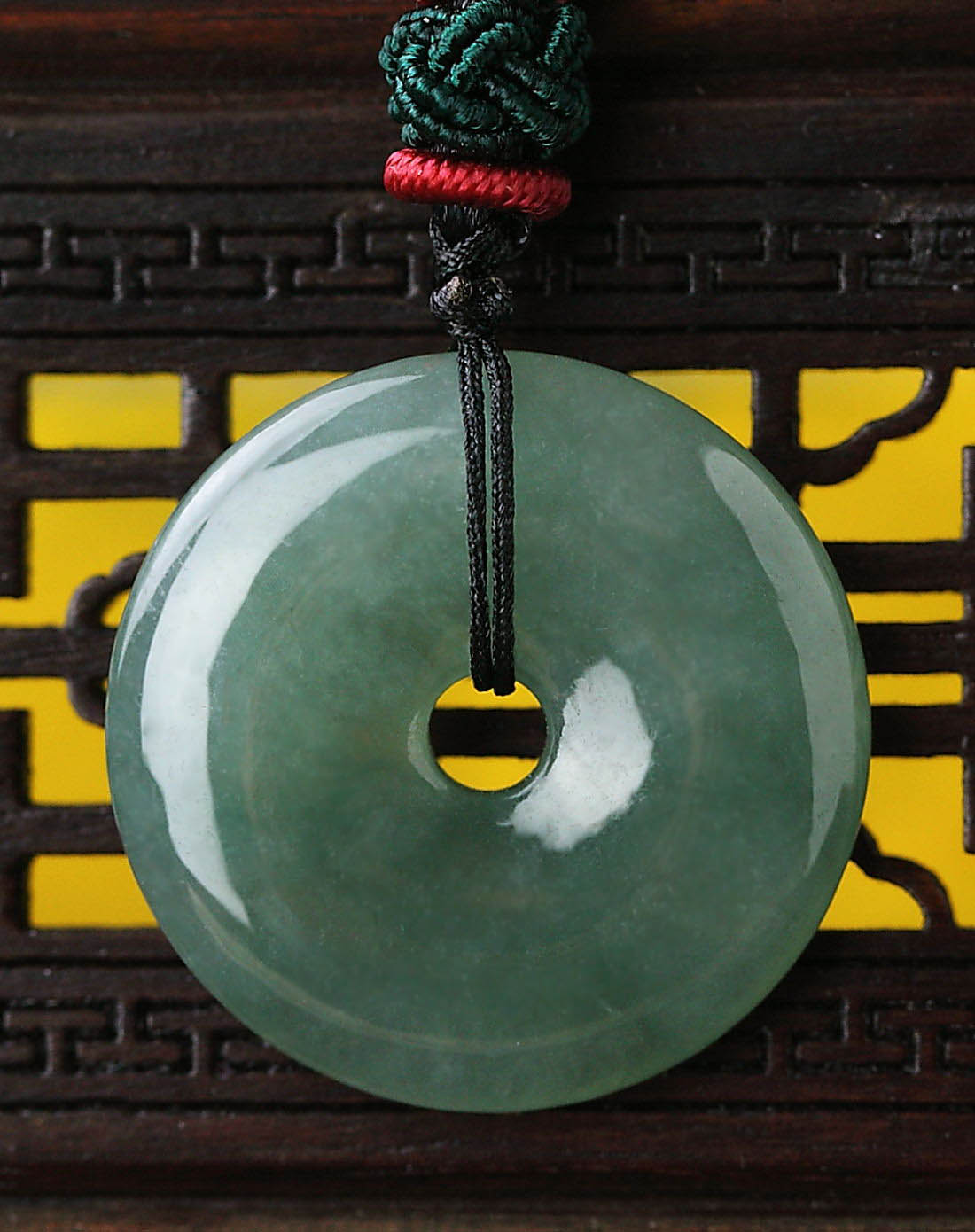 天然a货油青翡翠平安扣吊坠(权威证书)