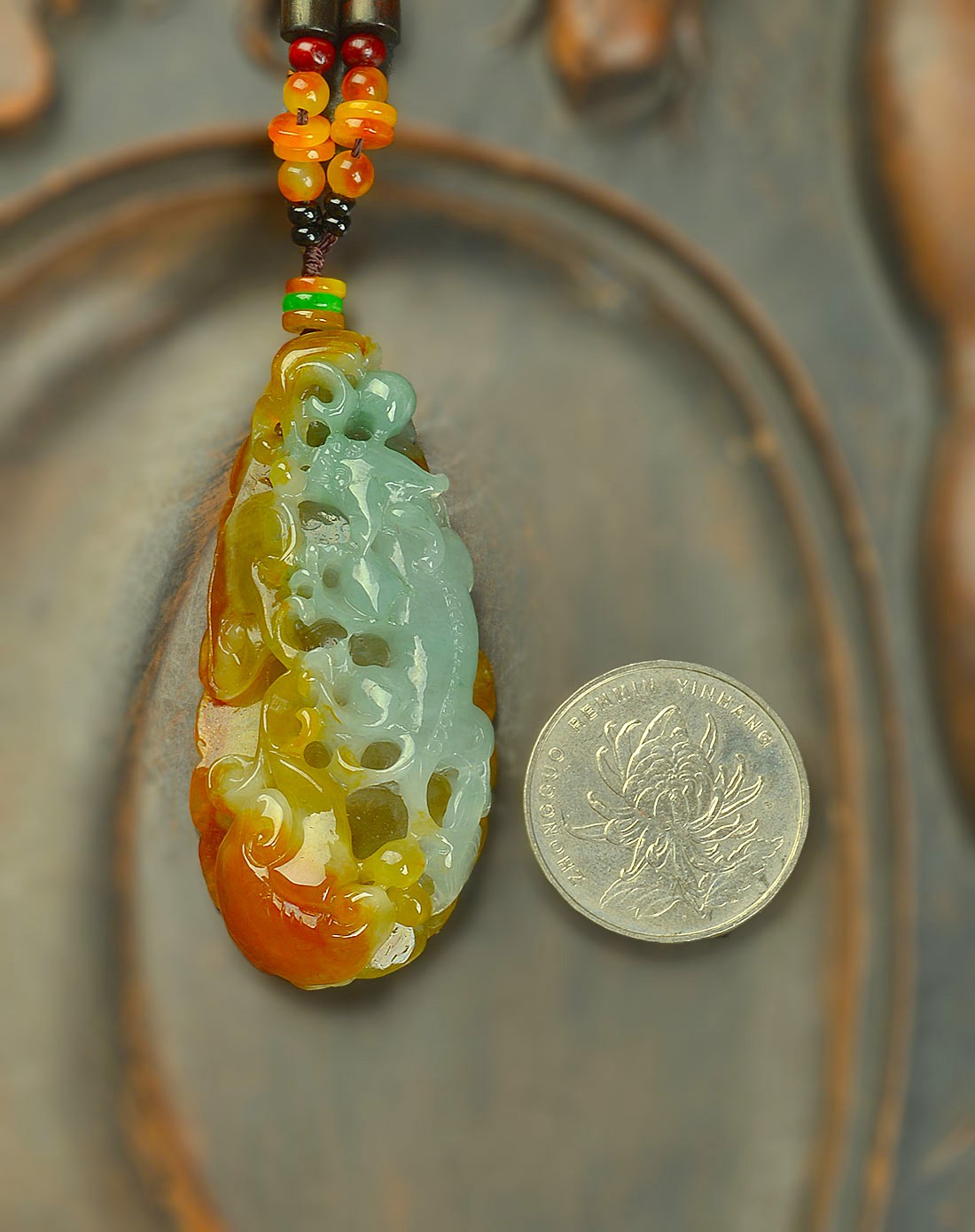 天然极品精雕老坑红翡带翠招财辟邪万事如意翡翠挂件(国家权威鉴定)