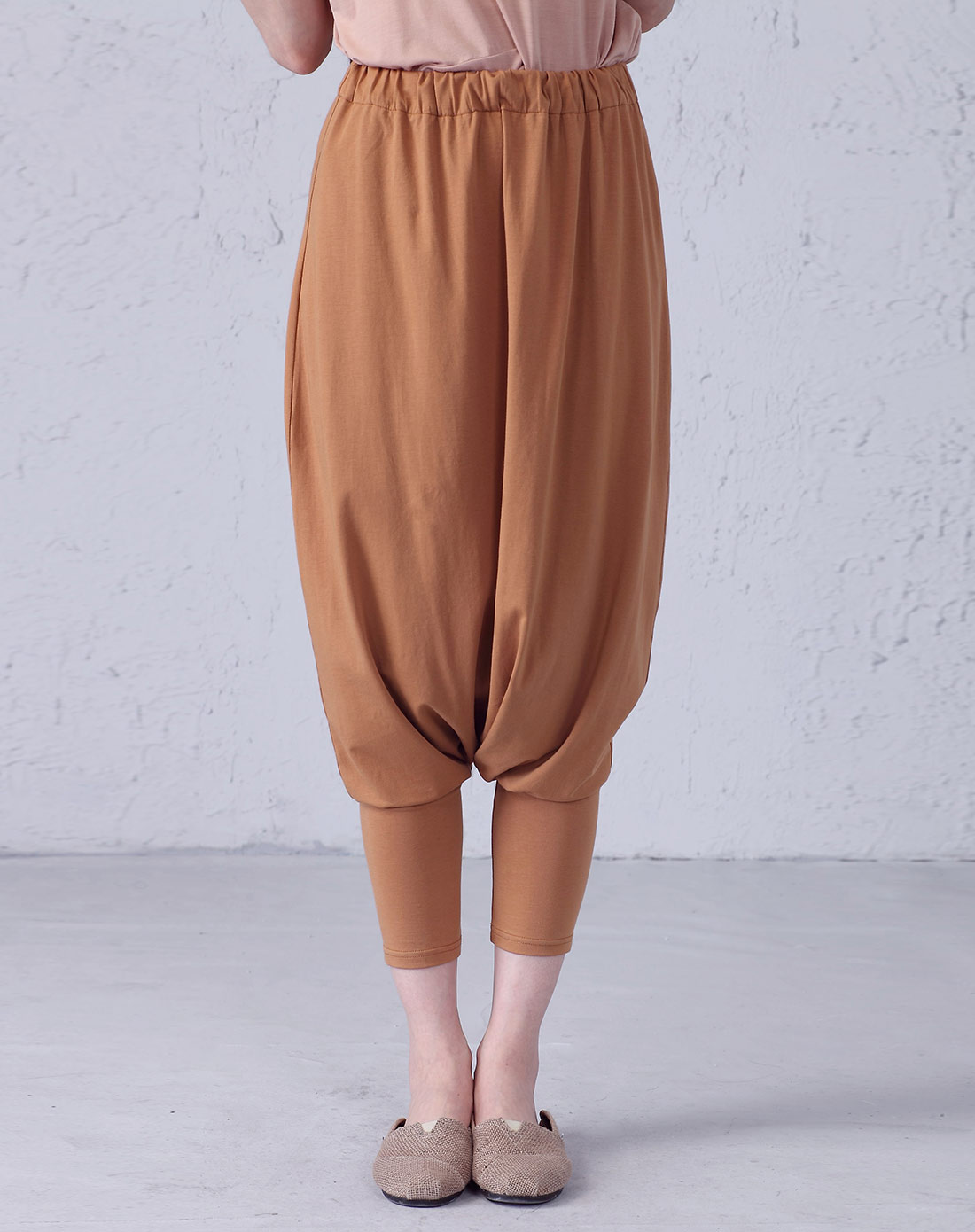 浅棕色简约个性低裆裤